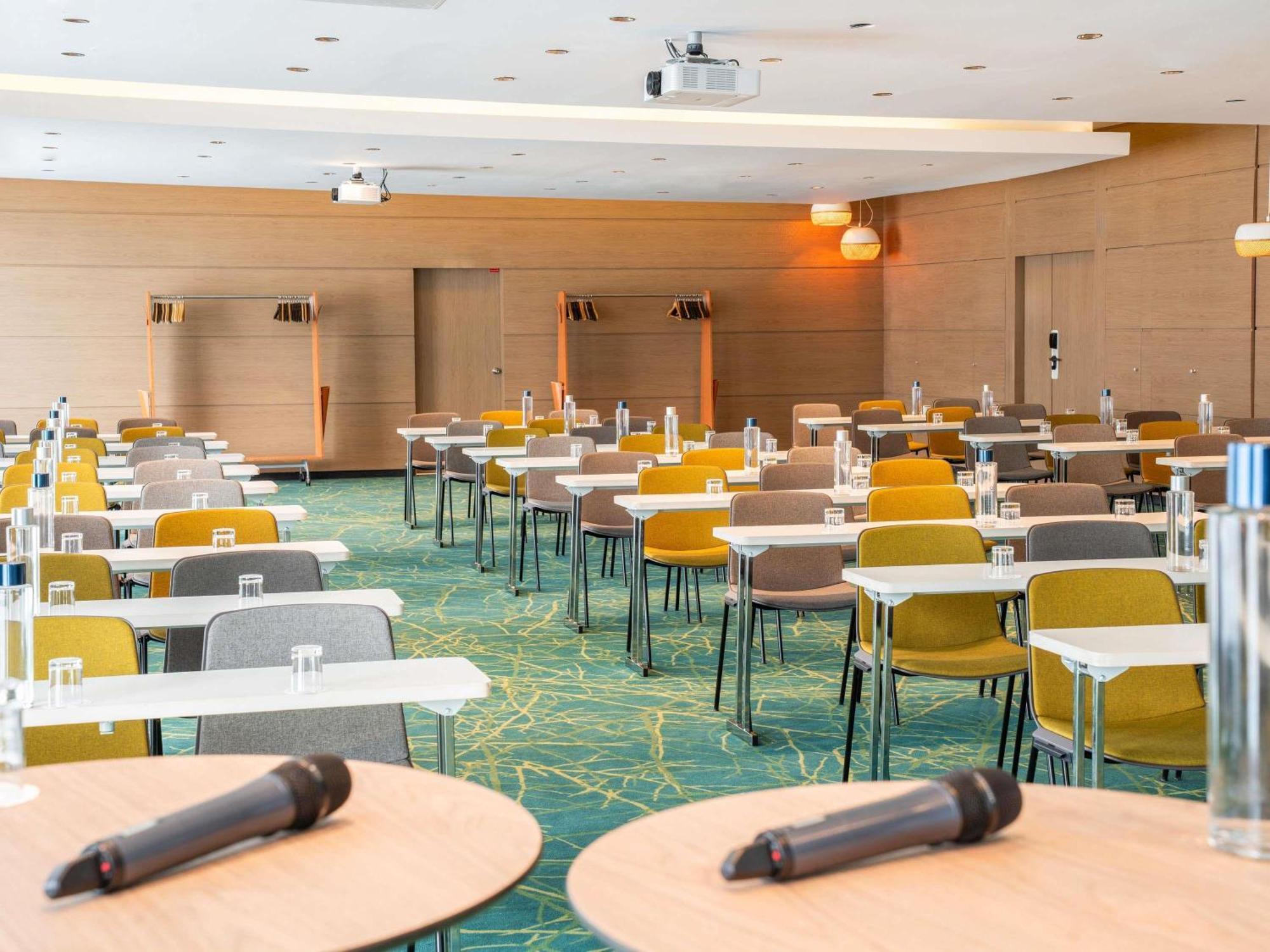 โนโวเทล ปารีส 17 Hotel ภายนอก รูปภาพ