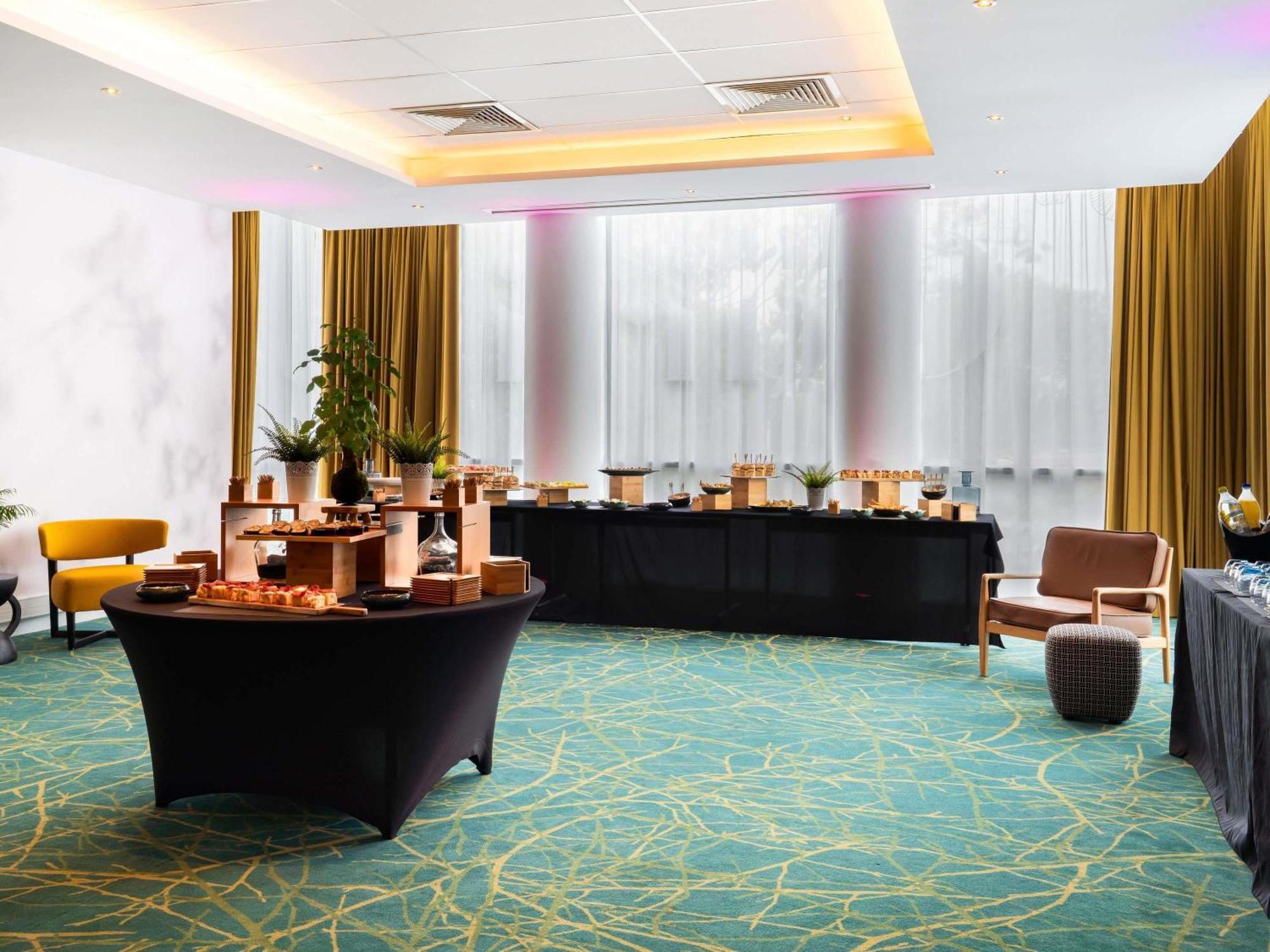 โนโวเทล ปารีส 17 Hotel ภายนอก รูปภาพ